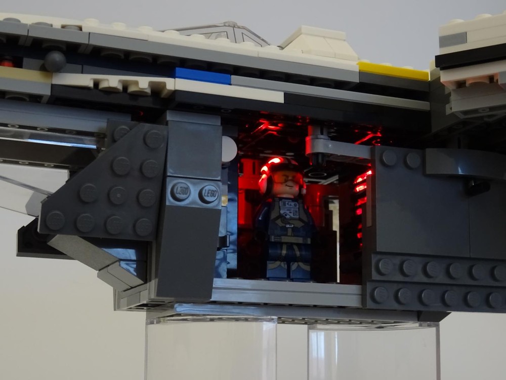 Lego Illuminated Passenger/Cargo Bay Mod of Rebel U-Wing 75155