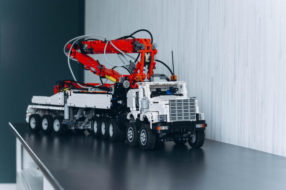 Lego Kenworth C500B + Putzmeister M70