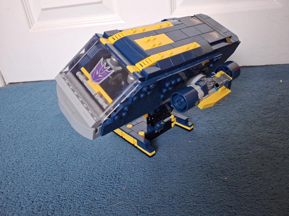 Lego Soundwave's Cargo Shuttle