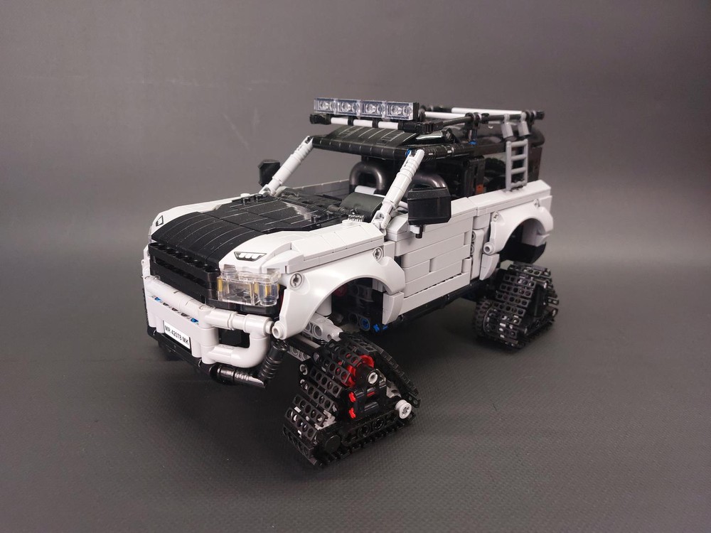 Lego Land Rover Defender 90 Gray 2 in 1