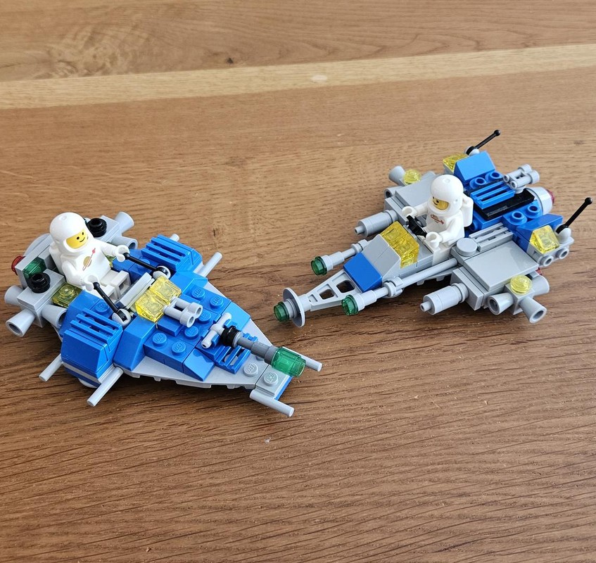 Lego 40712 Moon Brawler & Space Wolf