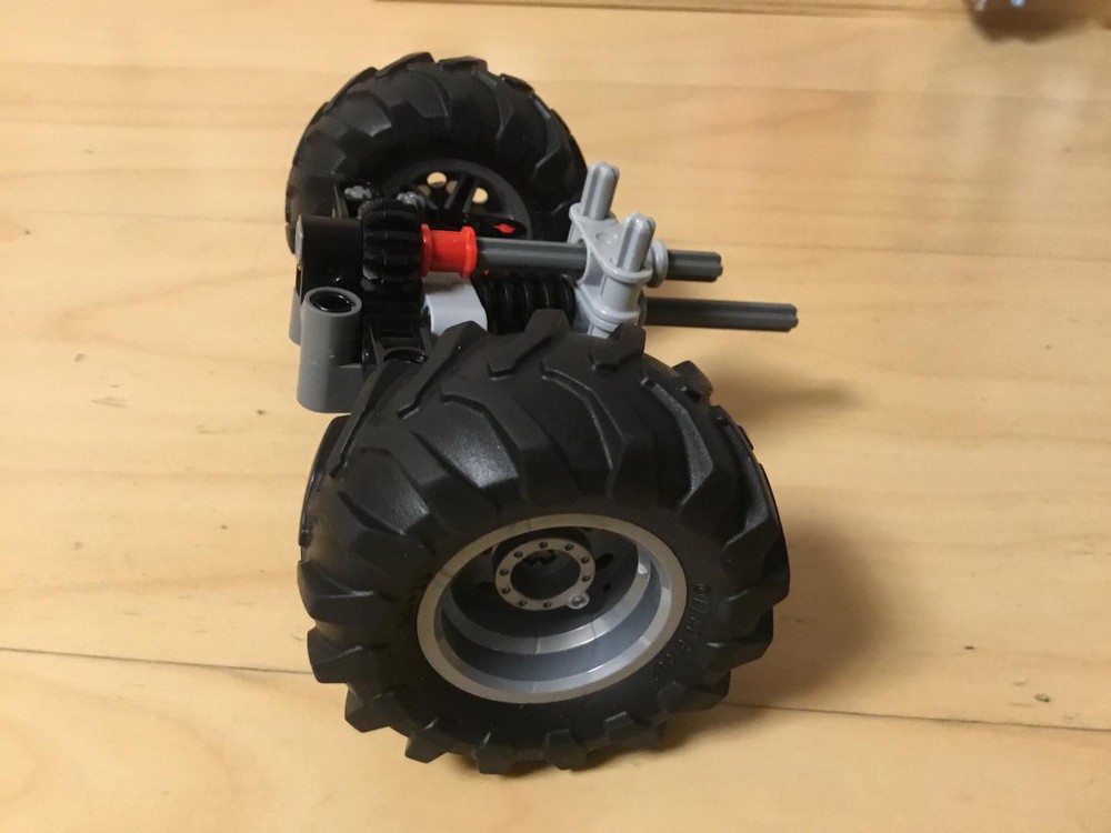 Lego The narrowest front axle