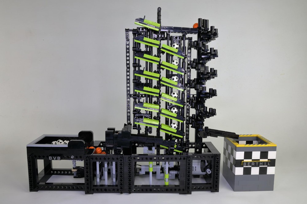 Lego Staggered Lift GBC