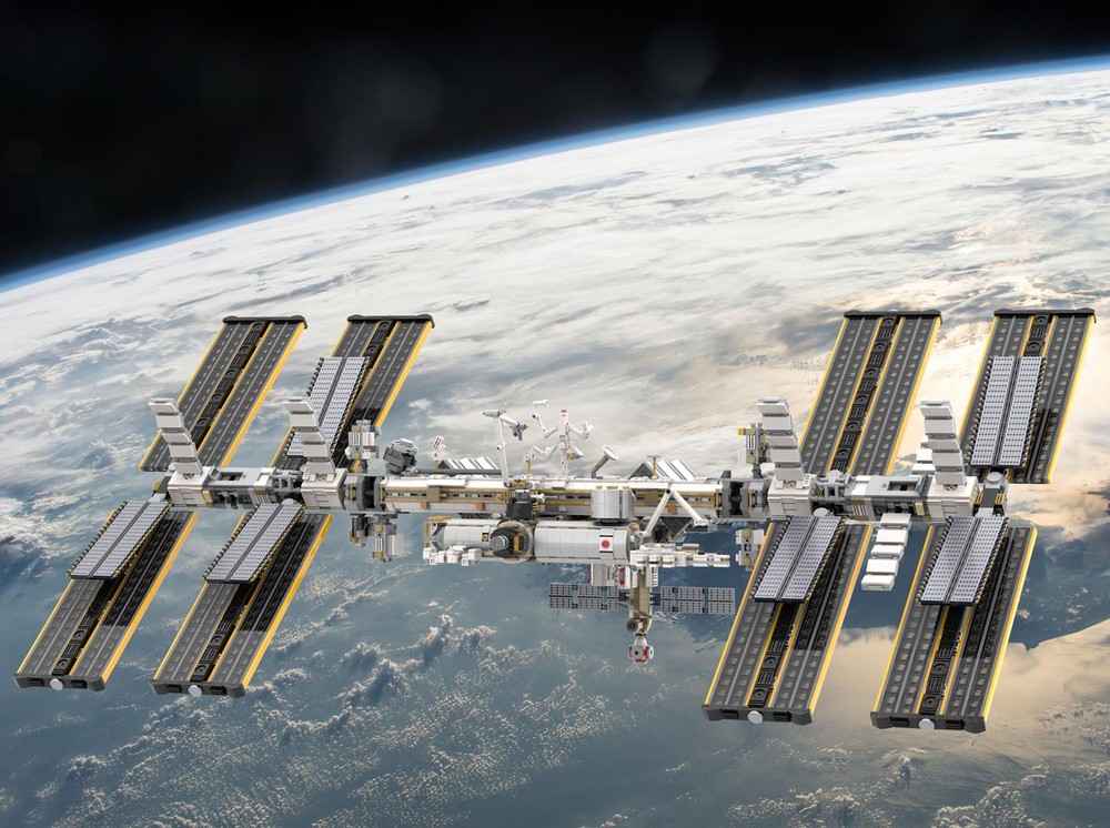 Lego International Space Station [1/110 scale]