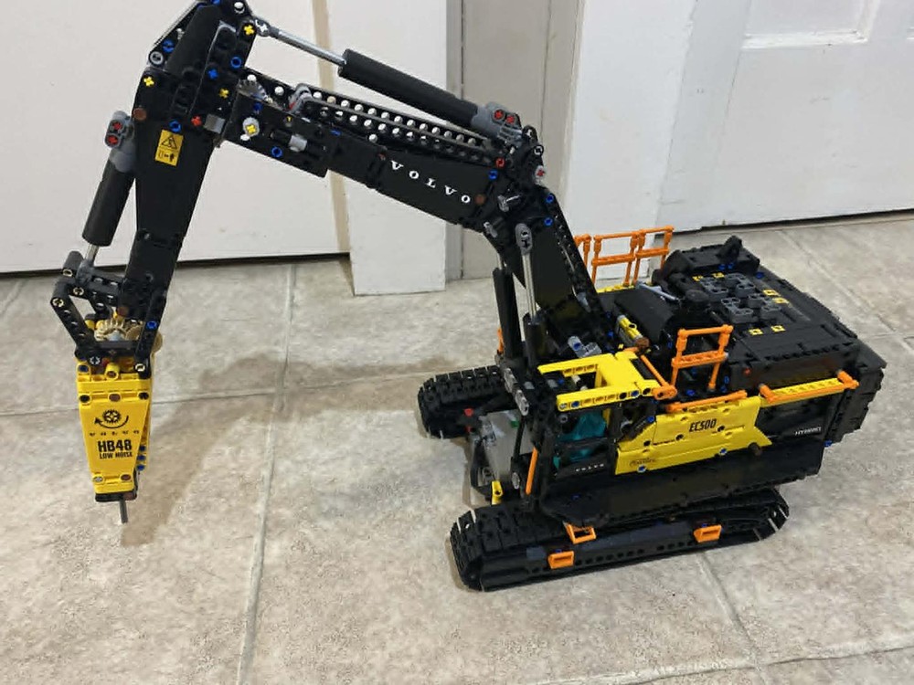 Lego Volvo Excavator Full RC Powered Up