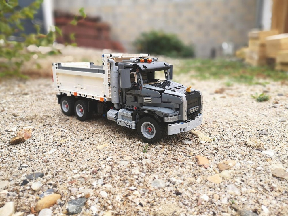 Lego Mack Granite 6x4 dump truck