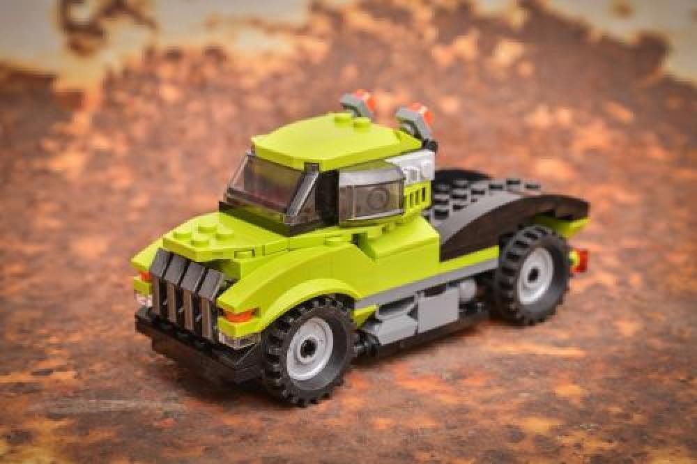 Lego #31007 Truck