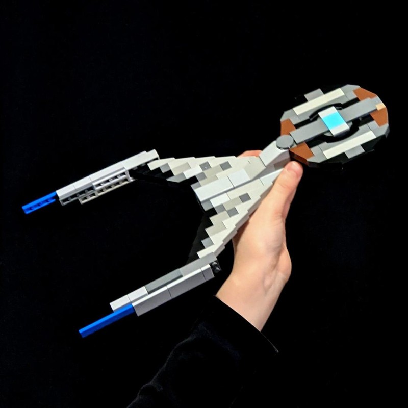 Lego USS Discovery