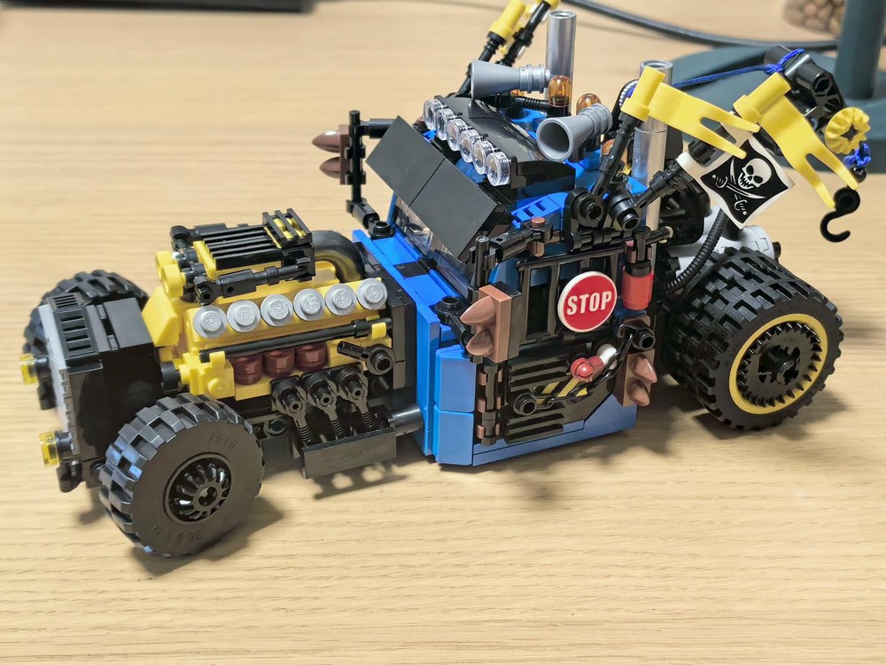 Lego Wasteland tow truck