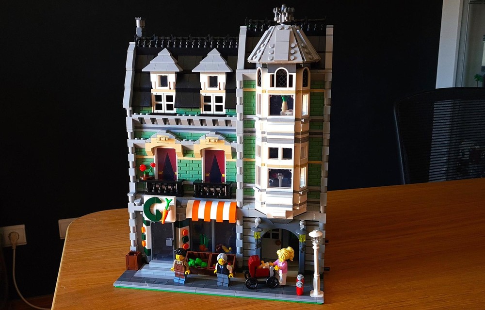 Lego Green Grocer 2024