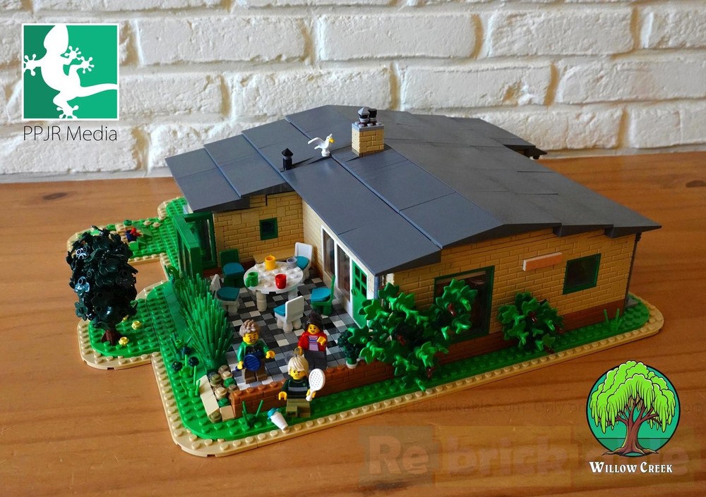 Lego The Willow Creek Holiday Bungalow