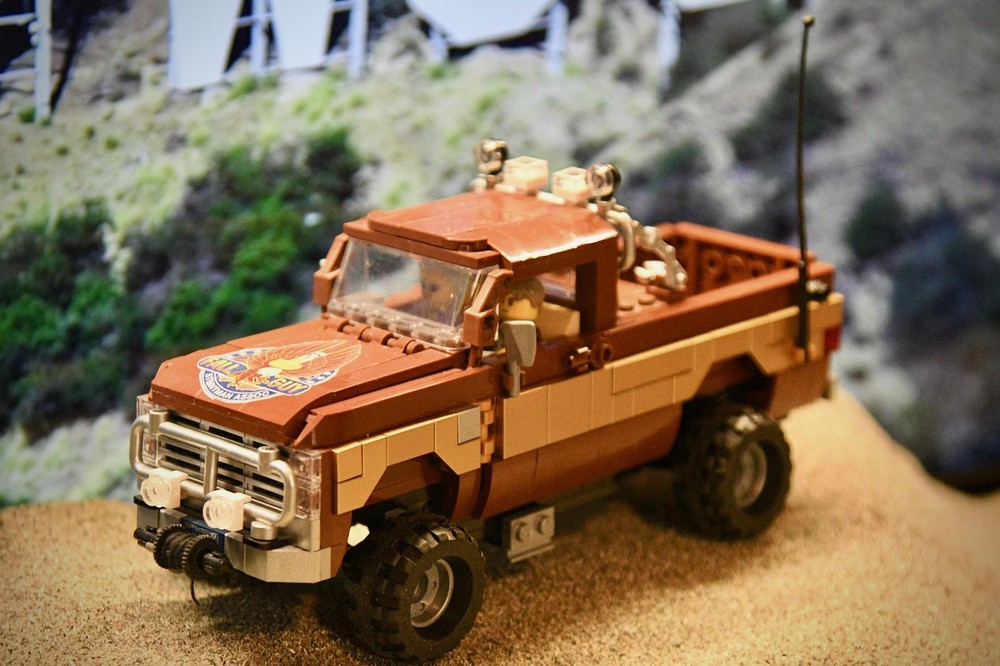 Lego GMC Sierra (Fall Guy)