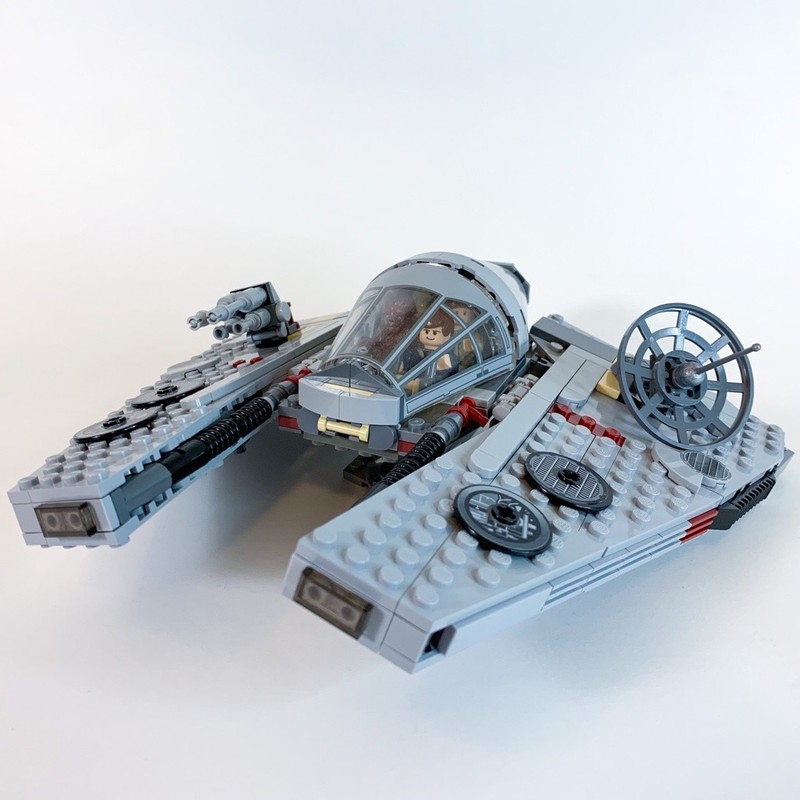 Lego Millennium Hawk Starfighter (Set 4504 Rebuild)