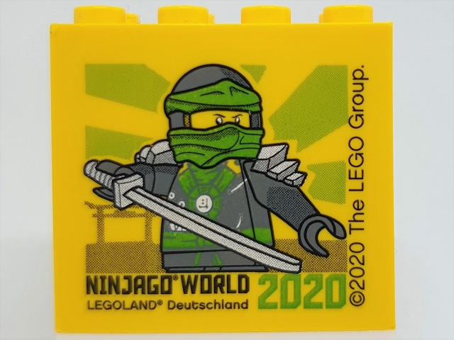 Lego Brick 2 x 4 x 3 with NINJAGO WORLD LEGOLAND Deutschland 2020 Pattern / Yellow
