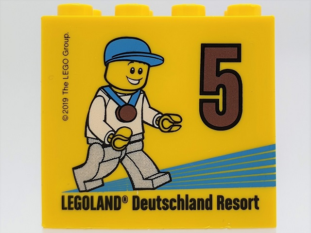 Lego Brick 2 x 4 x 3 with Besuchsmeister 5 Bronze 2019 Legoland Deutschland Resort Pattern