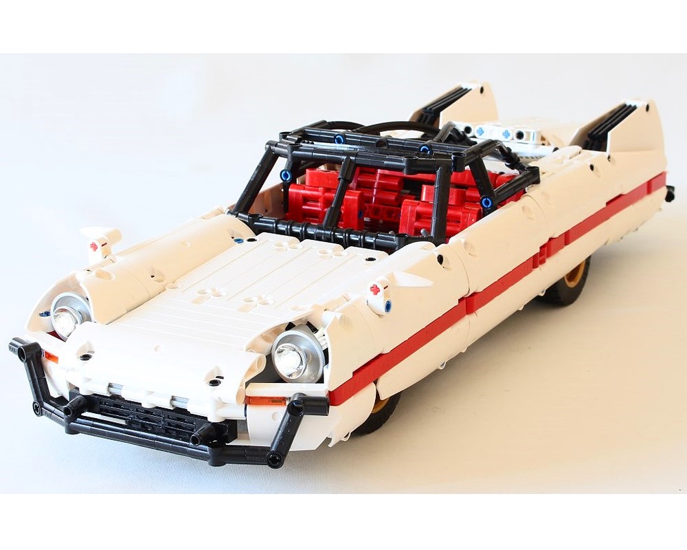 Lego Retrofuturistic Nuclear Car