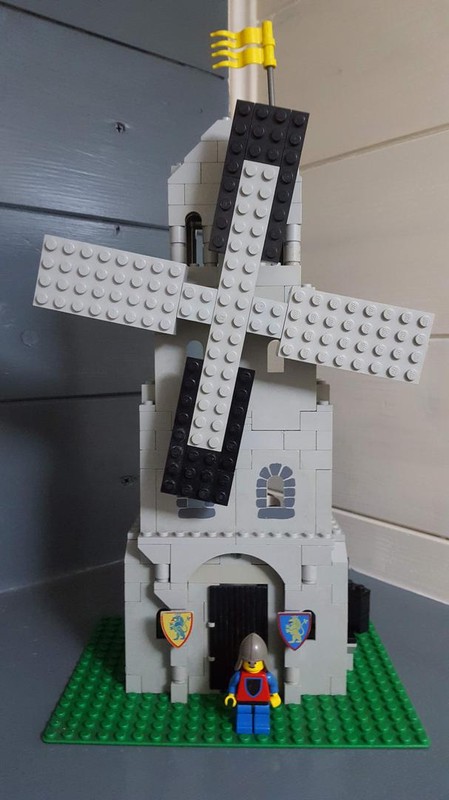Lego Wind Mill Barrack - Alternative build 2 Lego Set 6080 King's Castle