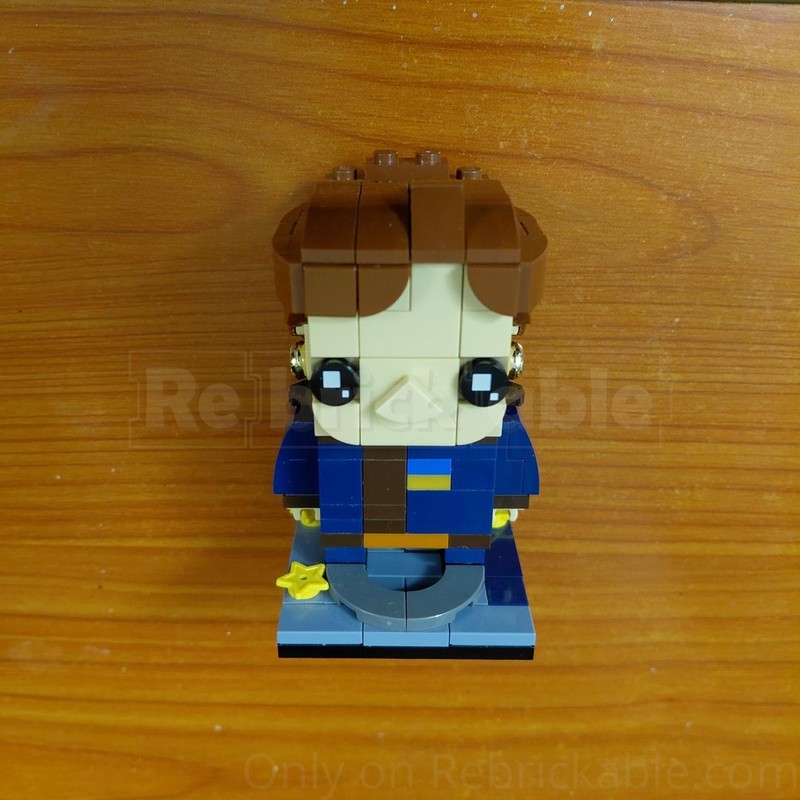 Lego Babylon 5 Captain Elizabeth Lockley Brickheadz