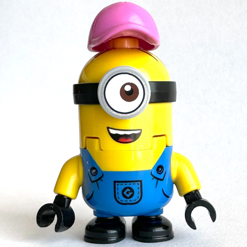 Lego Minion Mel, Dark Pink Cap