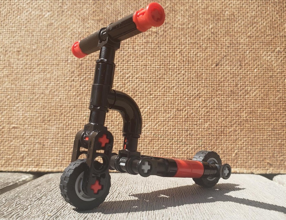 Lego Technic Finger Scooter