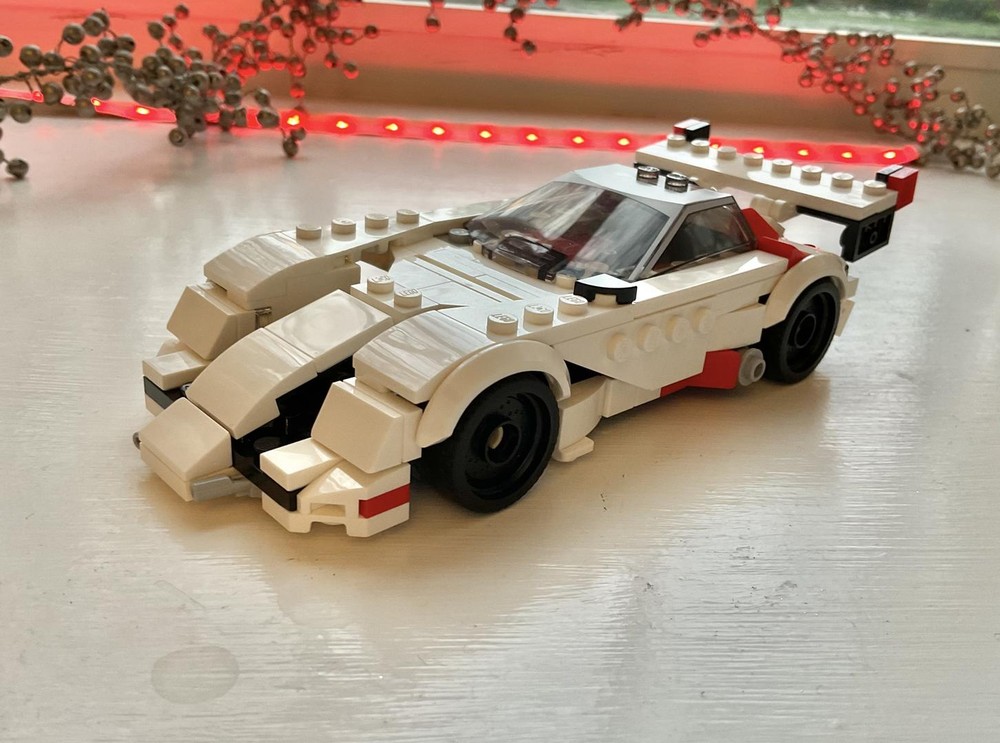 Lego White Endurance Racer (76908 alt)