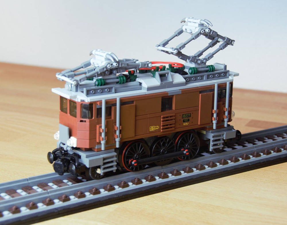Lego SBB Ae 3/5 inspired locomotive, alternate build / B-model of 10277