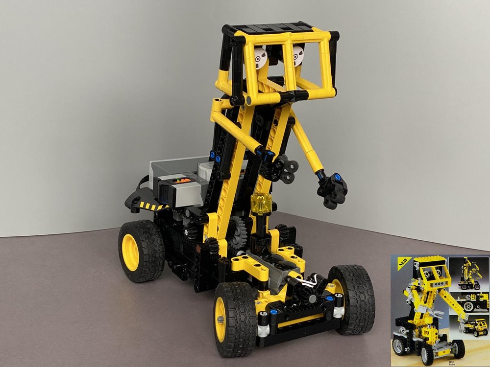 Lego 8852 Robot studless and remote controlled