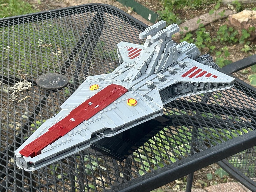 Lego Venator: 1/2500 Series