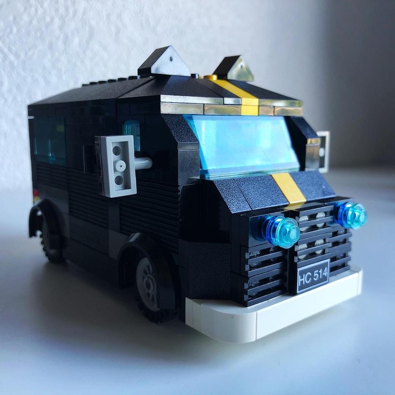Lego Persona 5 - Morgana Van