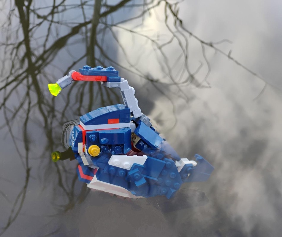 Lego 31088 (sort-of) anatomically correct angler fish