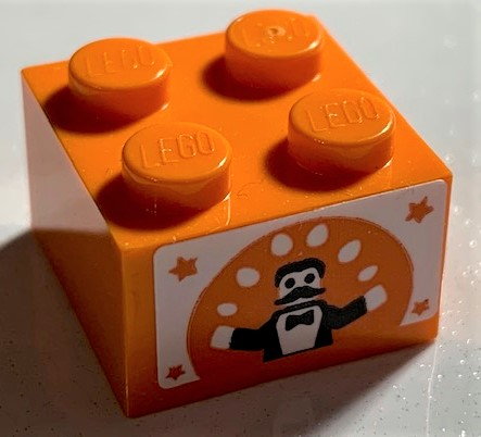 Lego Brick 2 x 2 with Juggling Magician, Stars on White Background Pattern (Sticker) - Set 75978