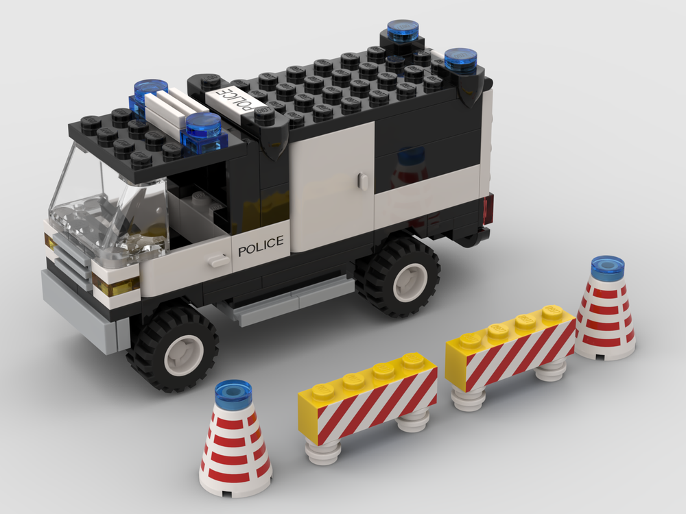 Lego 6681 - Police Van - Redesign