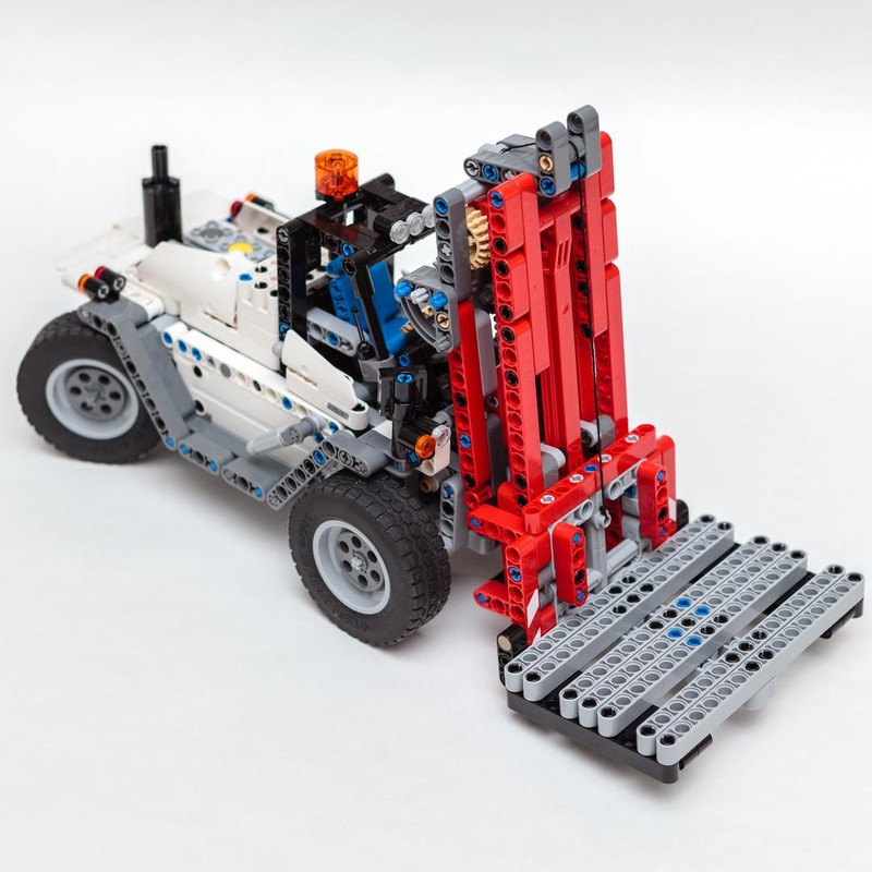 Lego Heavy Duty Forklift (42043 c-model, 42079 alternate)