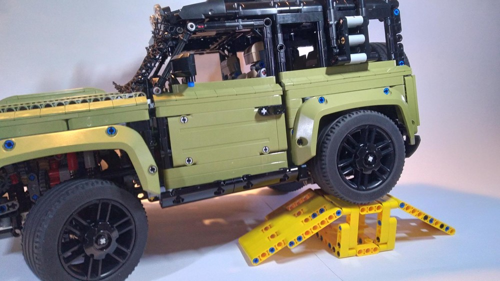 Lego Suspension articulation check 42110