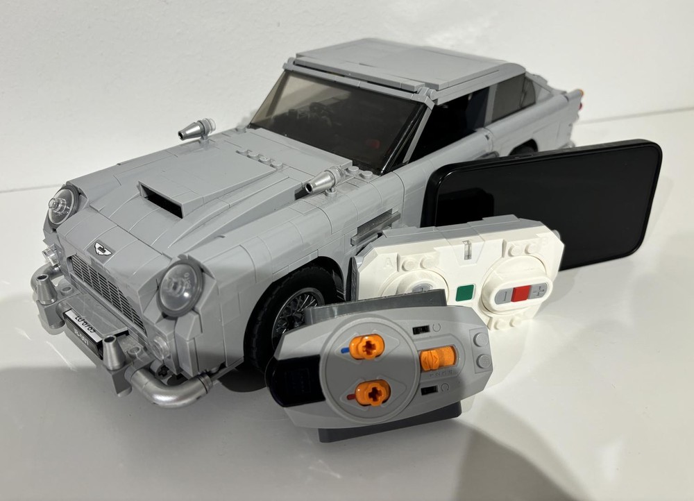 Lego 10262 Aston Martin DB5 RC Conversion