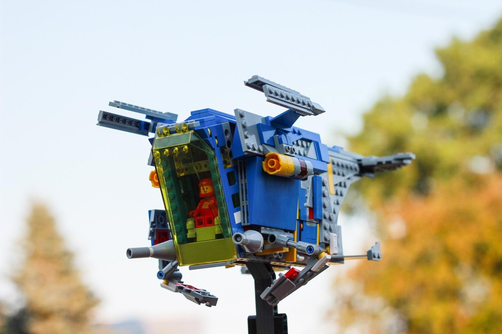 Lego Classic Space Corusaunt Police Gunship - 10497 Alternate Build