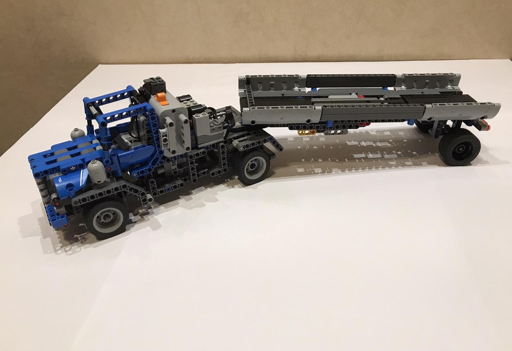 Lego 8052 Container Truck B-model with remote control