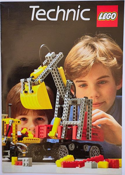 Lego 1984 Medium Technic Swiss (105311/105411 - (CH))