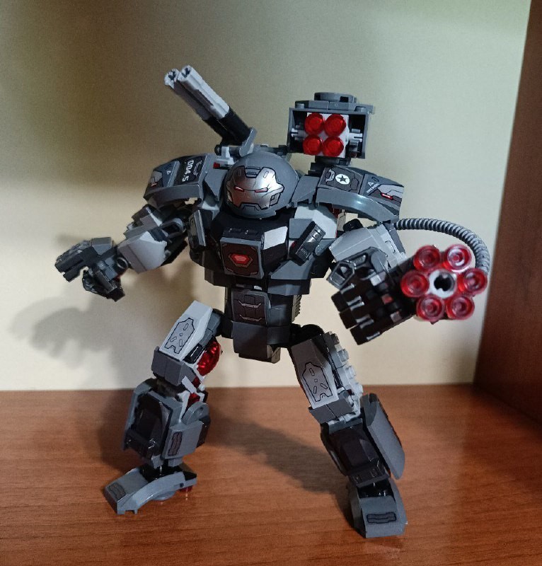 Lego Ultimate War Machine mecha - sets 76124 & 76277 combination