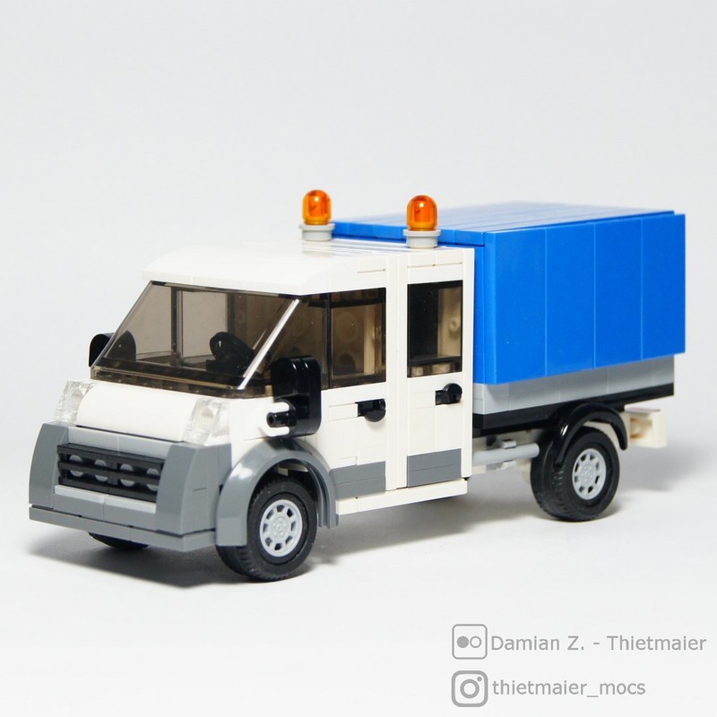 Lego FIAT Ducato crewcab