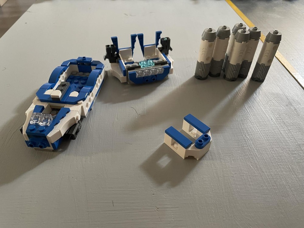 Lego 501 outpost equipment