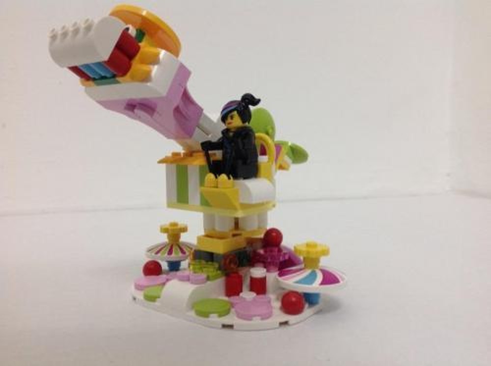 Lego Cloud Cuckoo Cannon