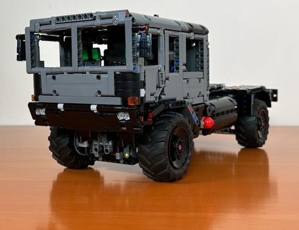 Lego MAN HX60