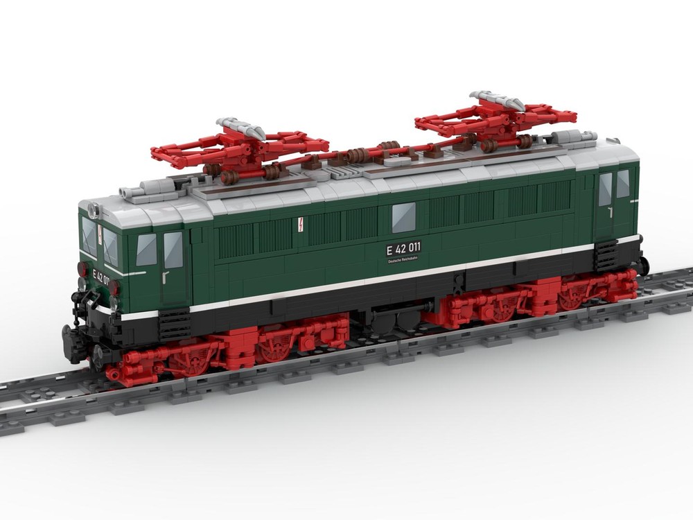 Lego Electric Locomotive BR E42 (Holzroller)