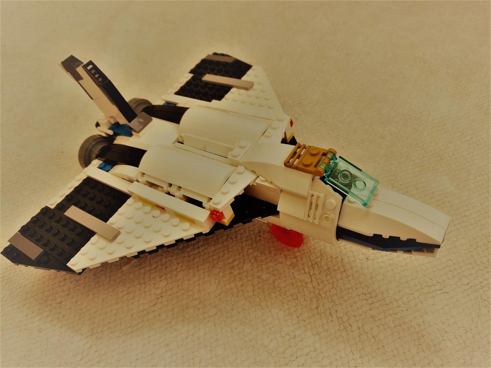 Lego Avro Vulcan (31066 Space Shuttle Explorer)
