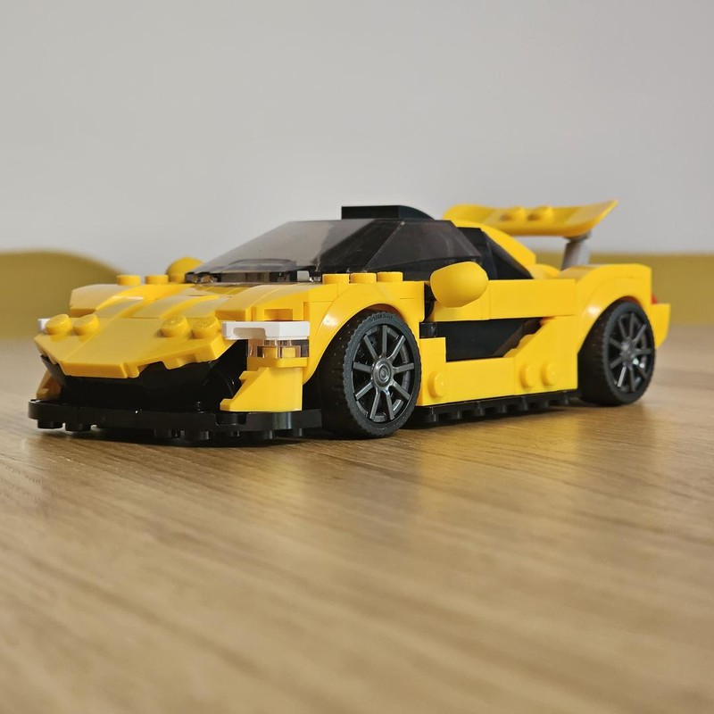 Lego McLaren P1 (8-wide)