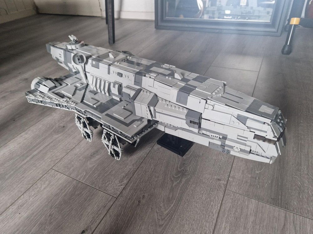 Lego Imperial Gozanti-Class Cruiser (with interior) - Rebels