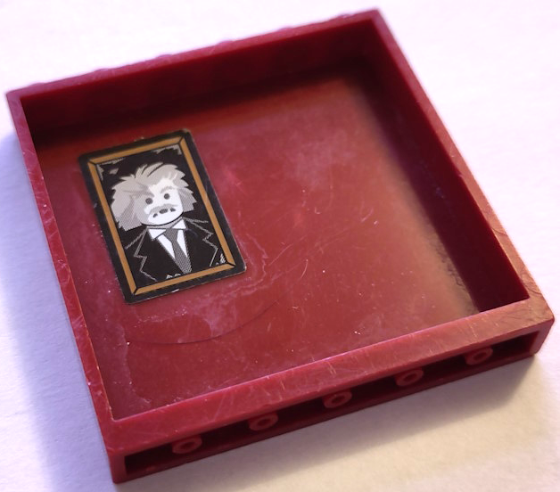 Lego Panel 1 x 6 x 5 with Black and White Portrait Picture of Male in Suit and Tie in Gold Frame Pattern (Sticker) - Set 70425 / Dark Red