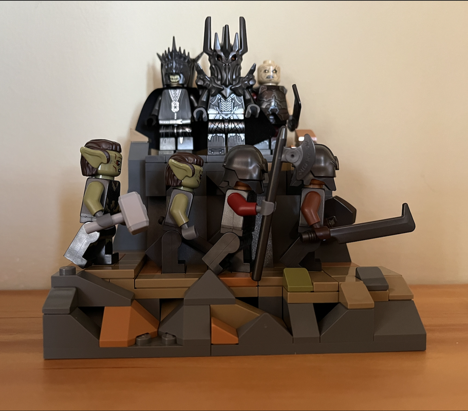 Lego Display diorama for figures from Barad Dur Set 10333