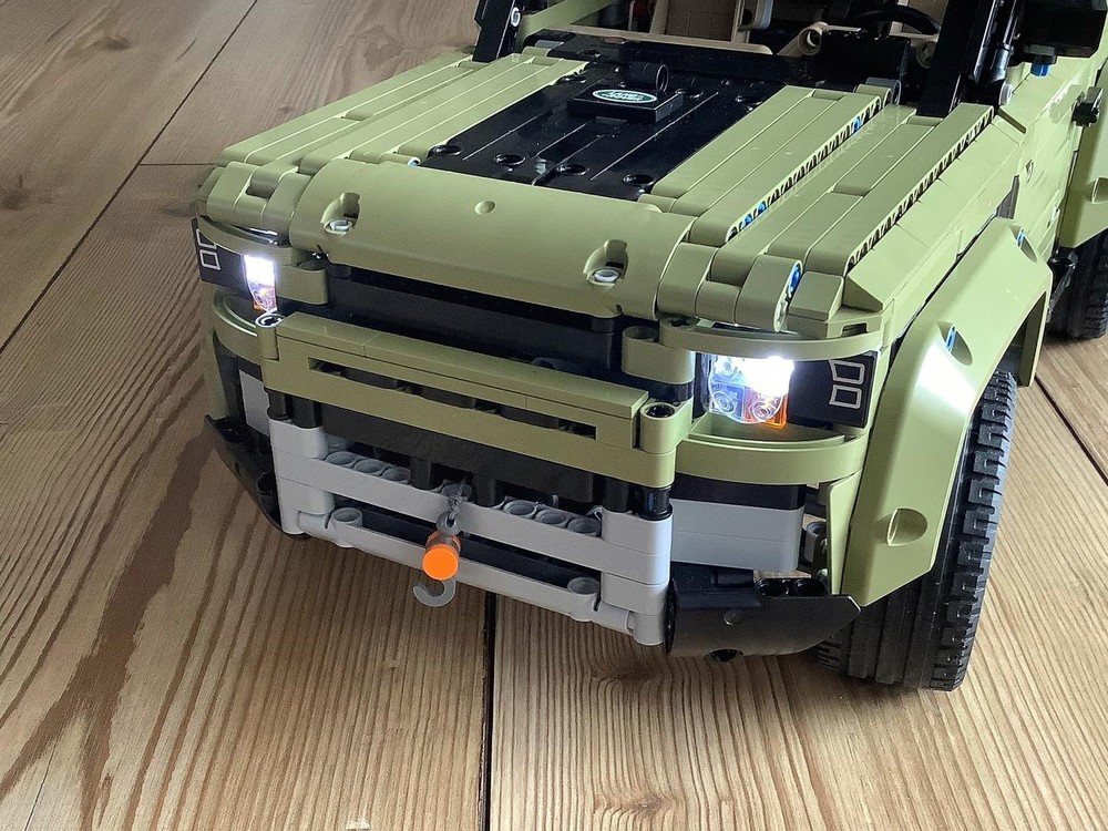 Lego Lights for Defender (42110)
